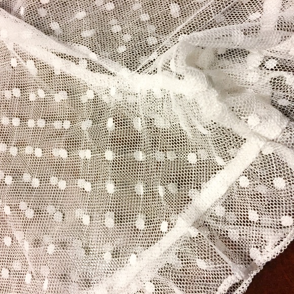 Delicate Lace Shorts Coverup - Picture 5 of 7